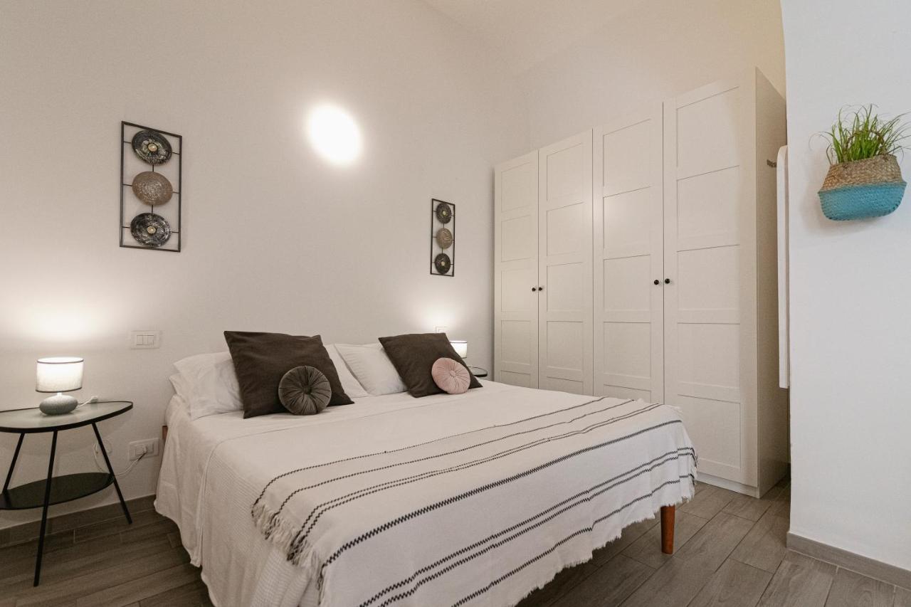 Zefiro21 Tiny House Apartment Termoli Bagian luar foto