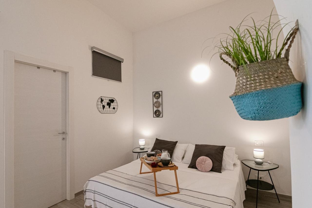 Zefiro21 Tiny House Apartment Termoli Bagian luar foto