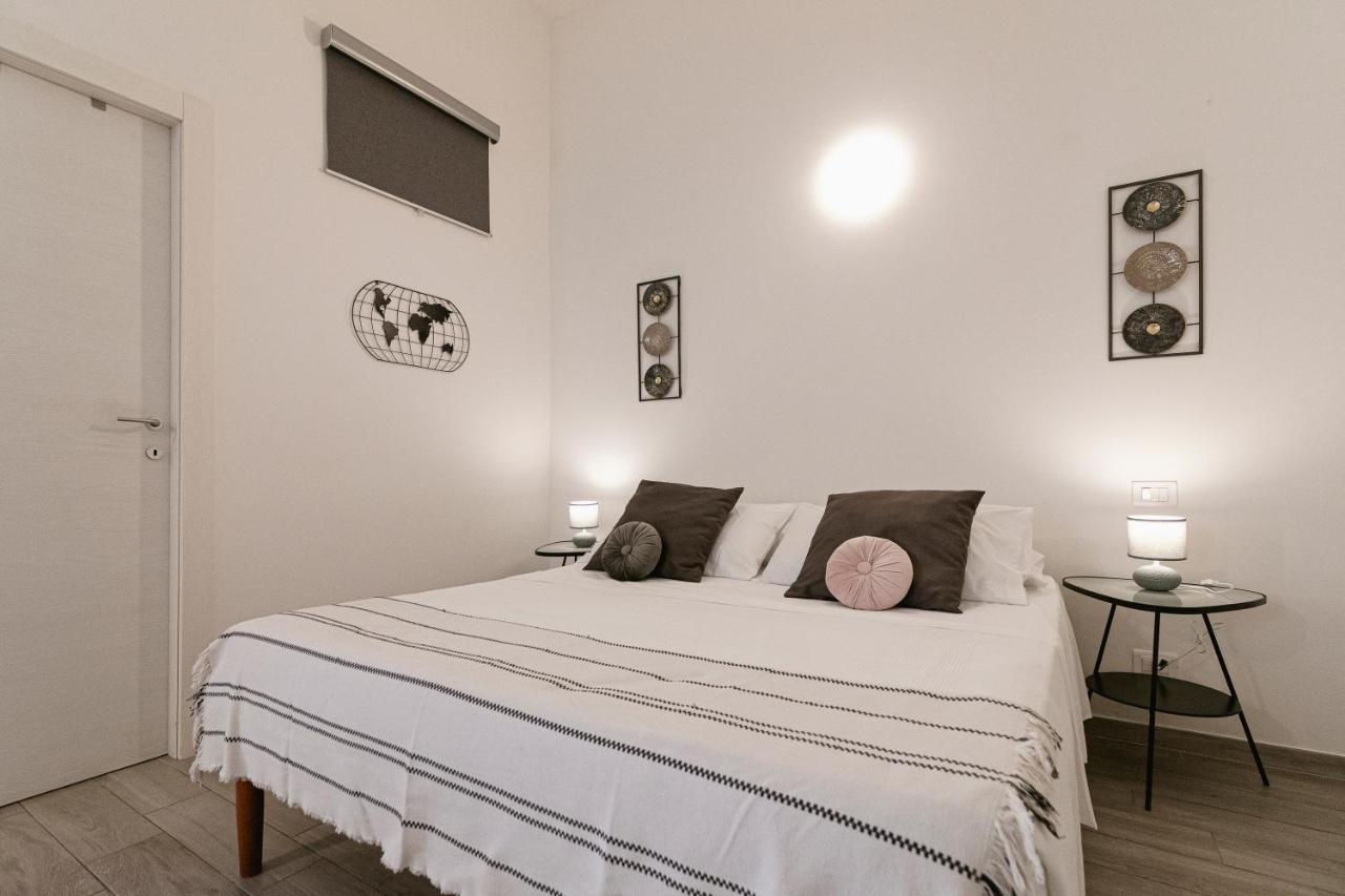 Zefiro21 Tiny House Apartment Termoli Bagian luar foto