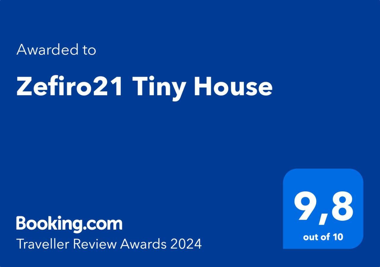 Zefiro21 Tiny House Apartment Termoli Bagian luar foto